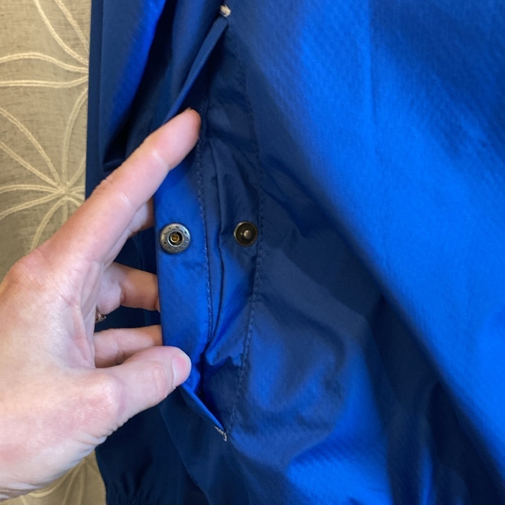 Bench Lightweight Jacket - Picture 6 of 12